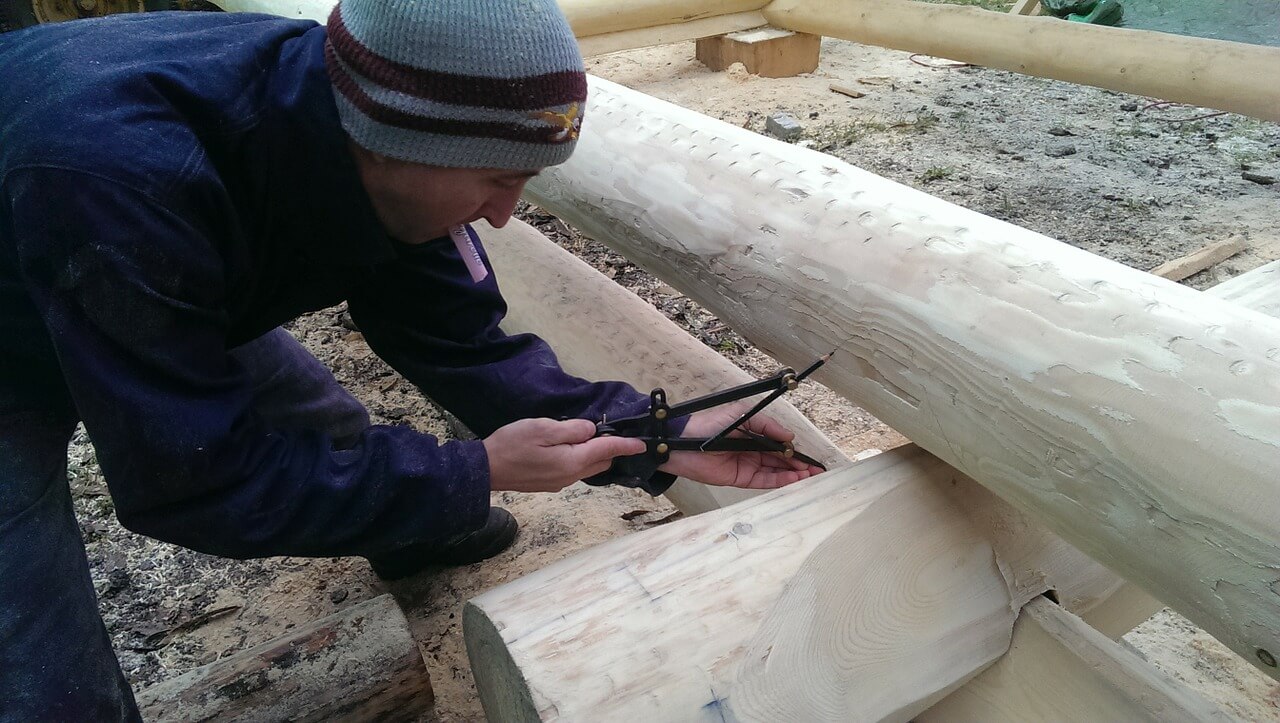 Budowa wiaty drewnianej